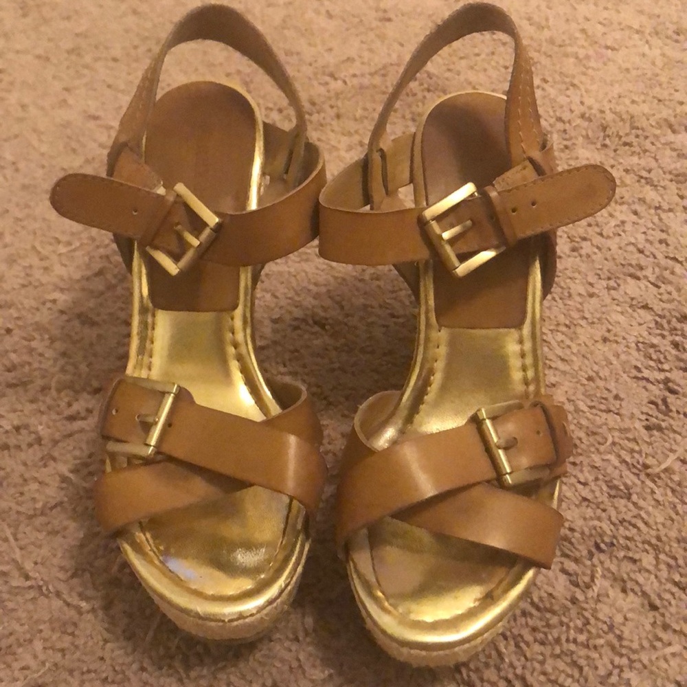 Audrey Brooke wedges
